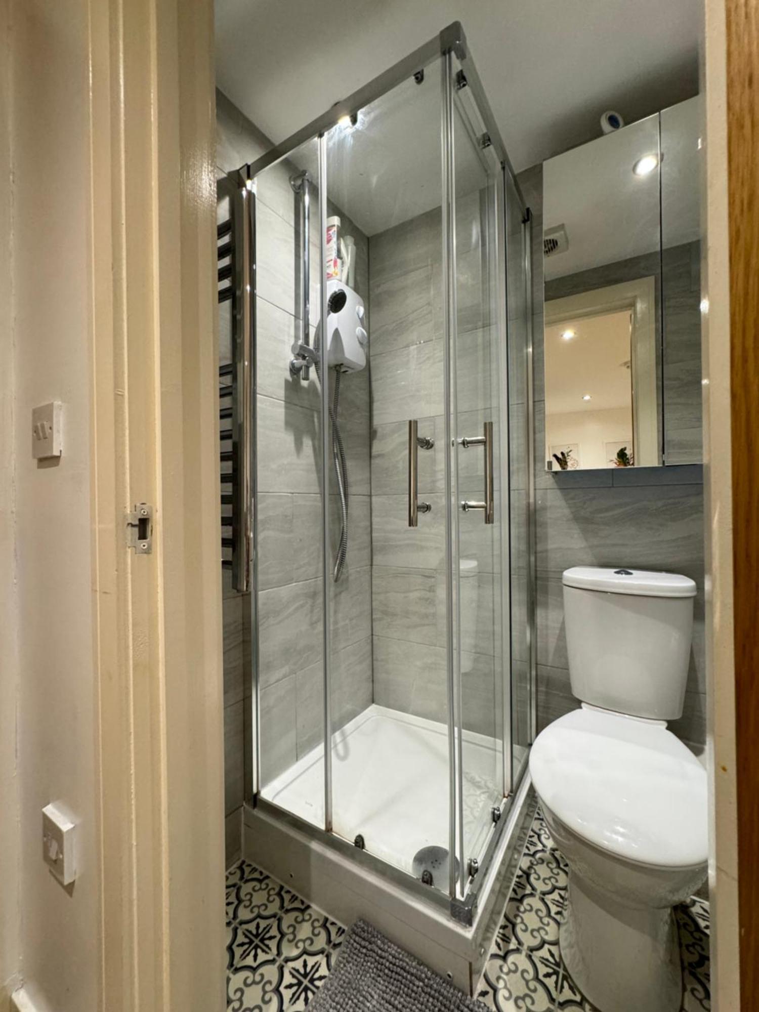 Cozy En-Suite Near Stratford لندن المظهر الخارجي الصورة